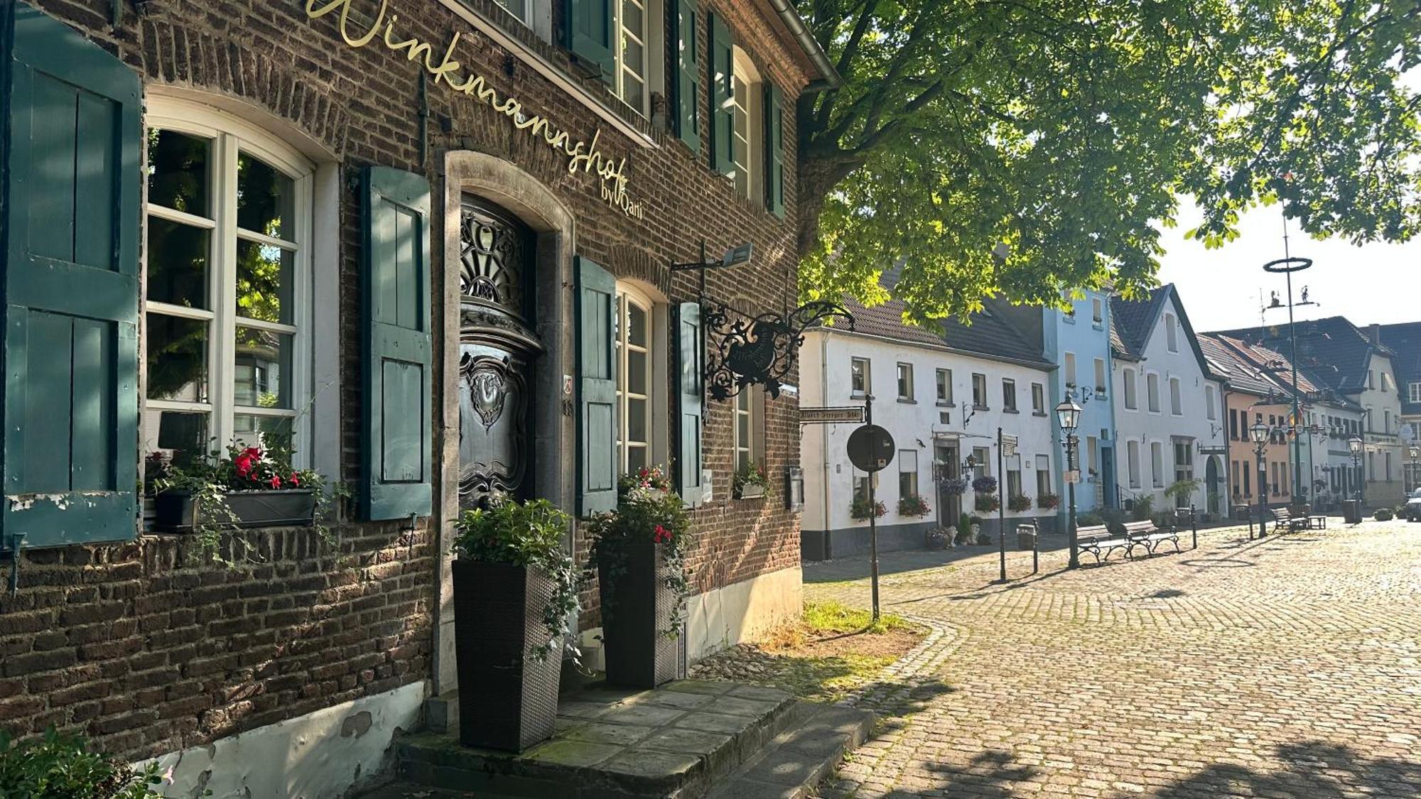Apartment Savanna Im Historischen Stadtkern Linn In Krefeld, Naehe Duesseldorf Messe, Airport, Parkmoeglichkeiten Direkt Vor Dem Haus Krefeld