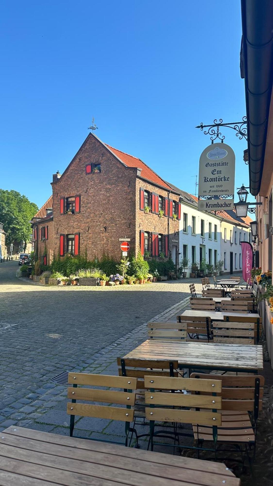 Savanna Im Historischen Stadtkern Linn In Krefeld, Naehe Duesseldorf Messe, Airport, Parkmoeglichkeiten Direkt Vor Dem Haus