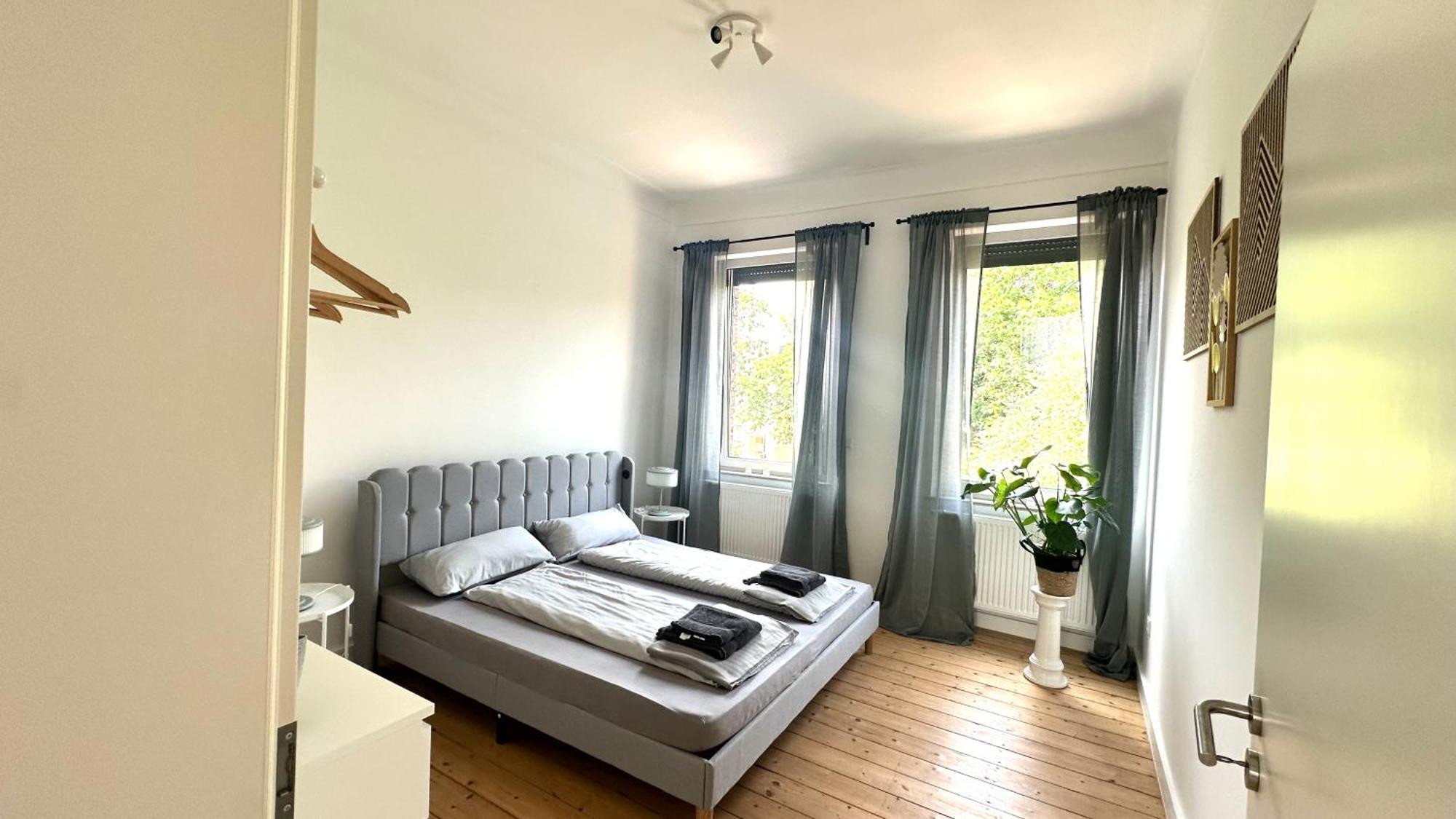 Apartment Savanna Im Historischen Stadtkern Linn In Krefeld, Naehe Duesseldorf Messe, Airport, Parkmoeglichkeiten Direkt Vor Dem Haus