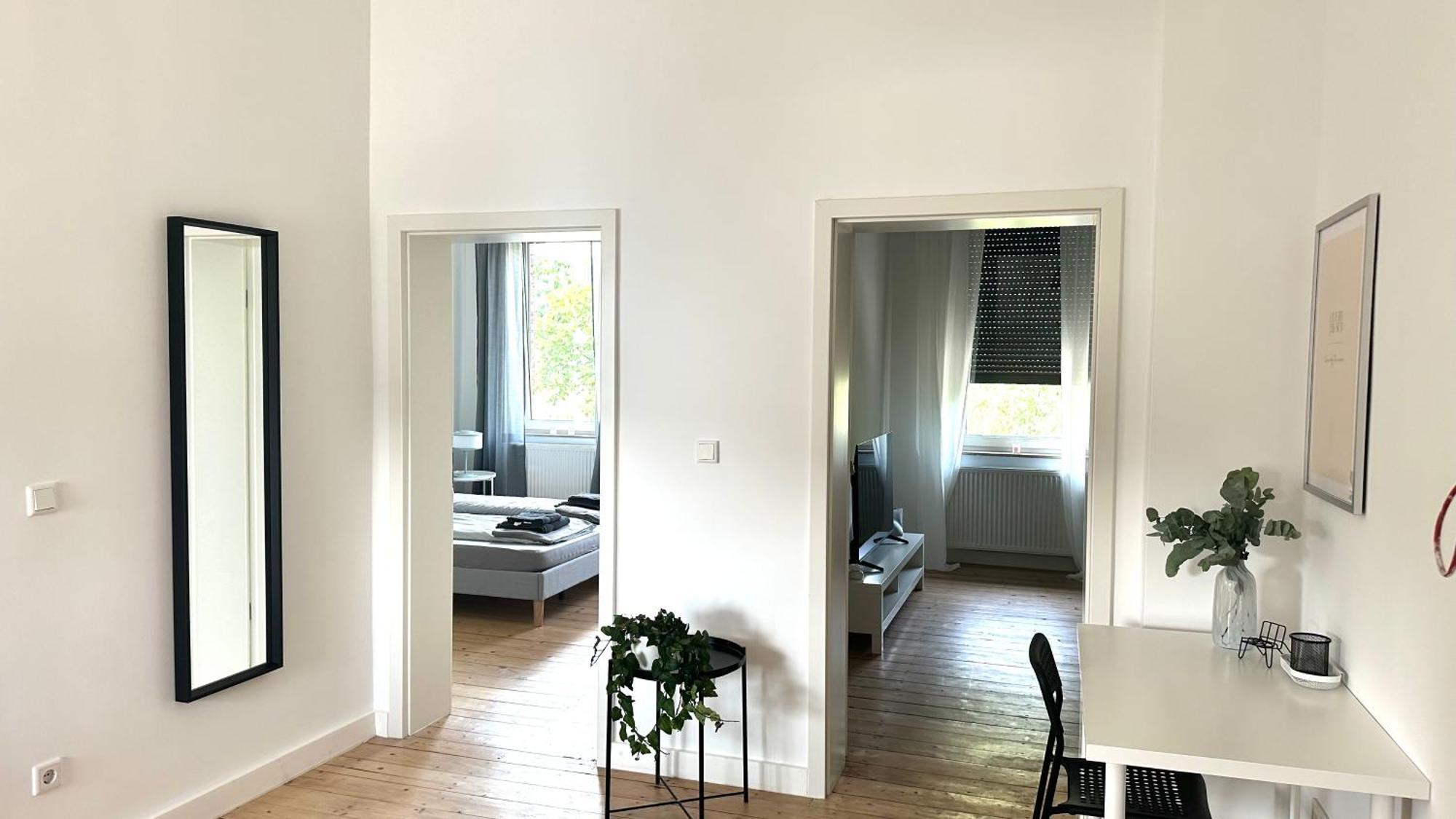 Apartment Savanna Im Historischen Stadtkern Linn In Krefeld, Naehe Duesseldorf Messe, Airport, Parkmoeglichkeiten Direkt Vor Dem Haus