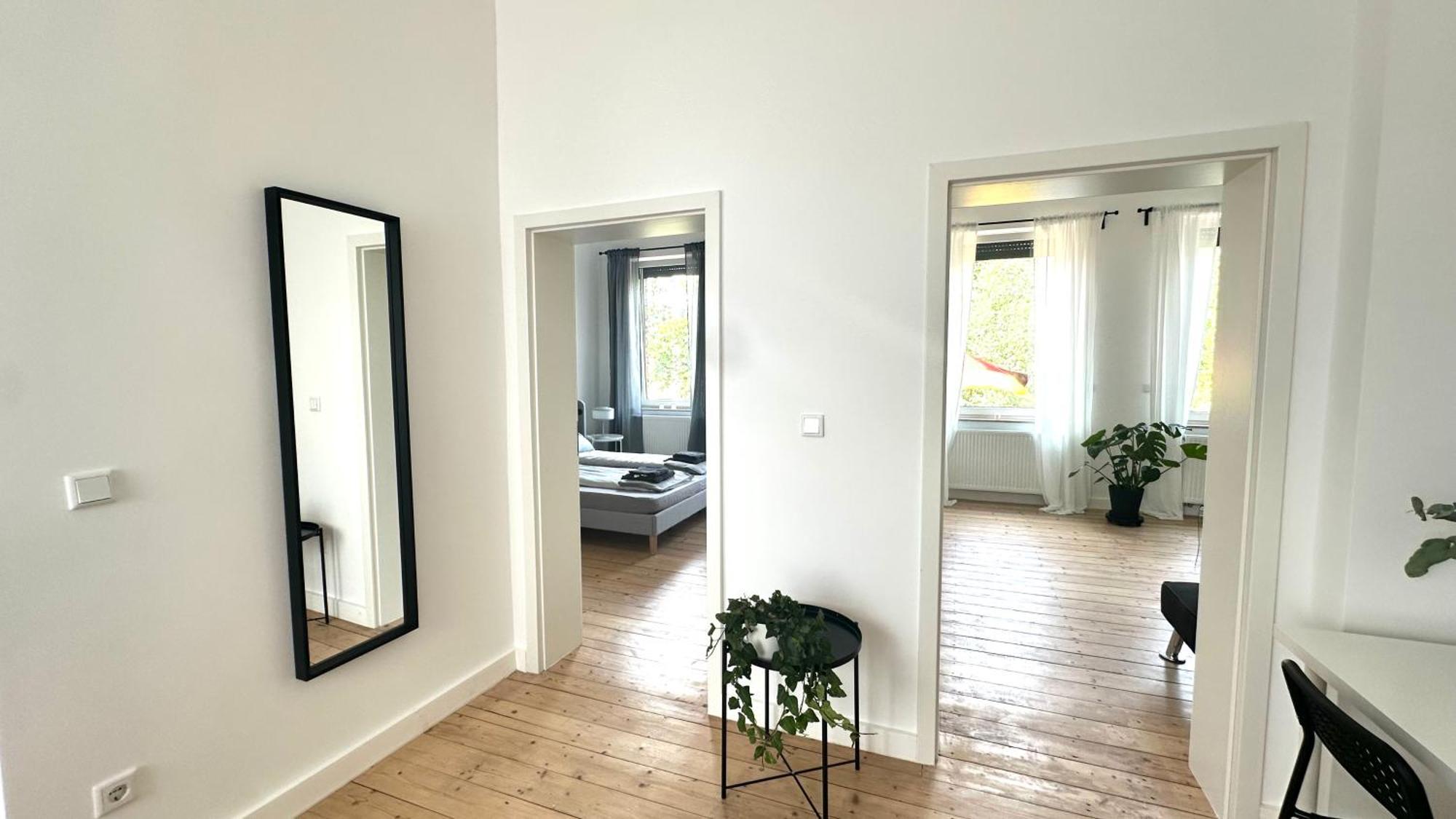 Apartment Savanna Im Historischen Stadtkern Linn In Krefeld, Naehe Duesseldorf Messe, Airport, Parkmoeglichkeiten Direkt Vor Dem Haus